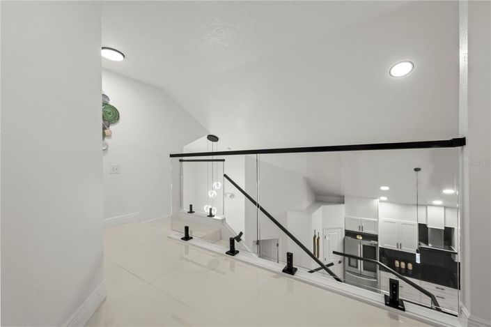 Image No.29-5 Bed Property for sale