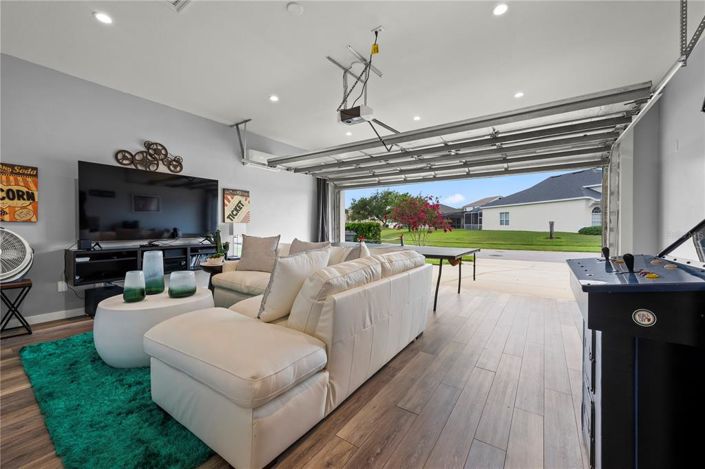 Image No.42-5 Bed Property for sale