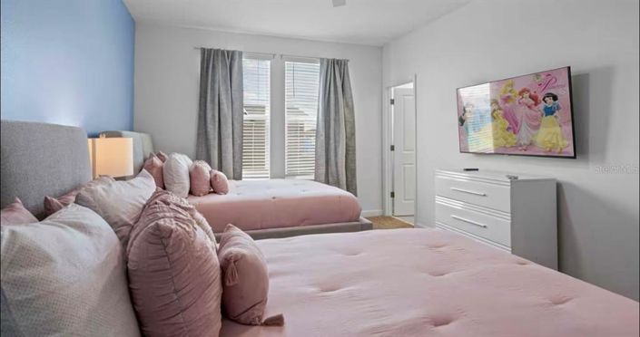 Image No.23-6 Bed Property for sale