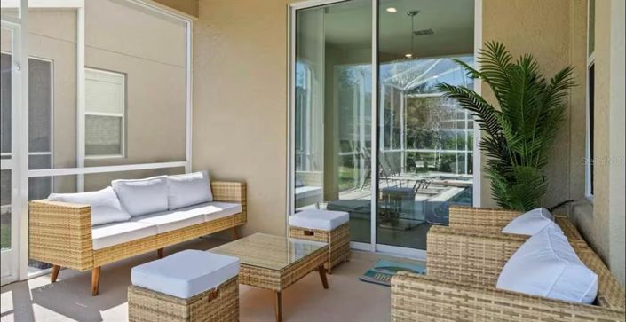 Image No.38-6 Bed Property for sale