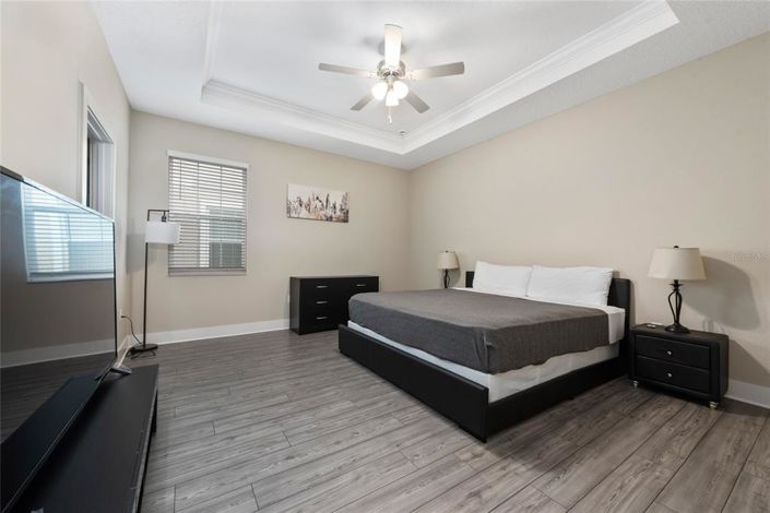 Image No.12-4 Bed Property for sale