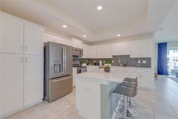 Image No.13-3 Bed Property for sale