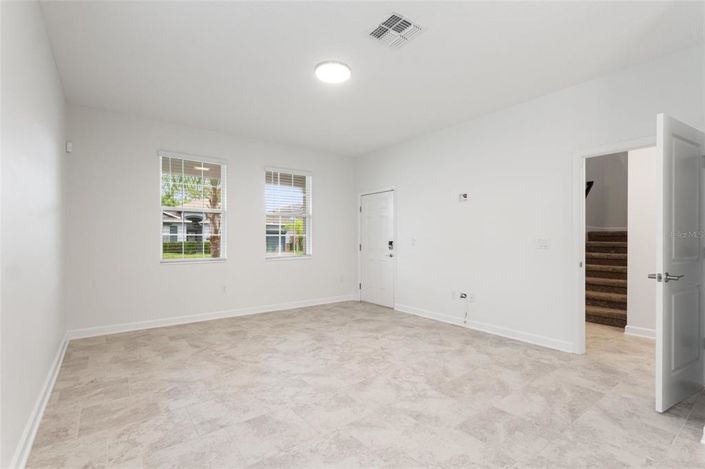 Image No.15-5 Bed Property for sale