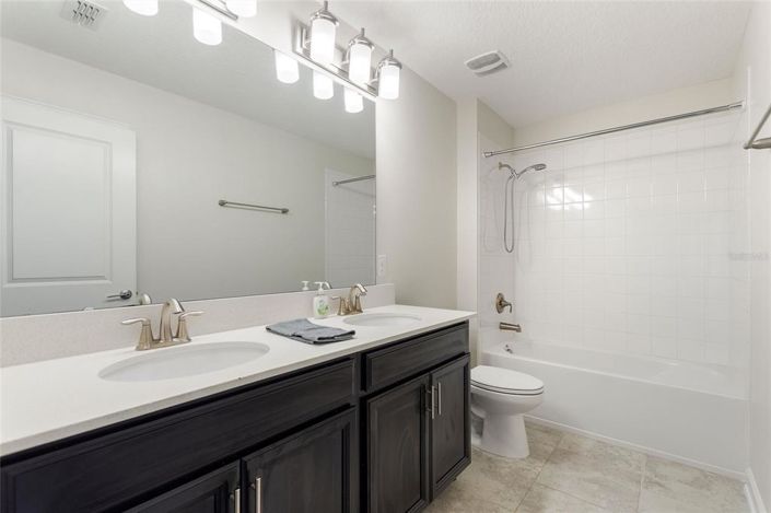 Image No.37-5 Bed Property for sale