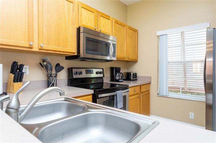 Image No.19-3 Bed Townhouse for sale