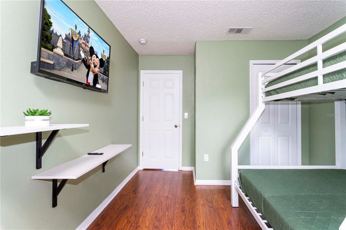 Image No.50-3 Bed Townhouse for sale