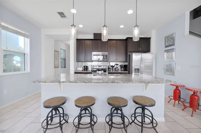 Image No.14-4 Bed Townhouse for sale