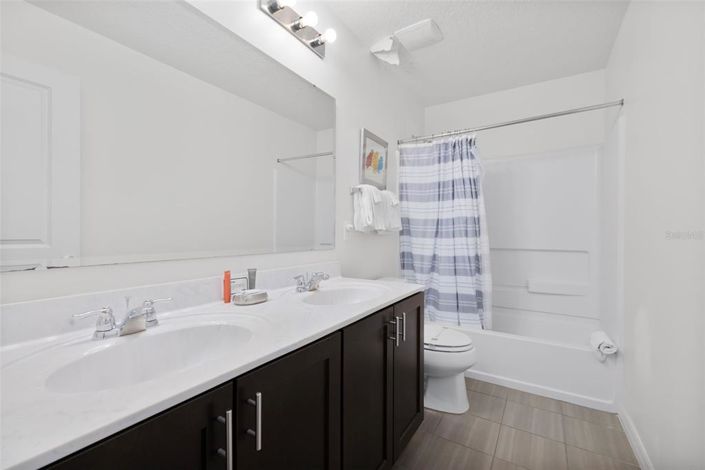 Image No.36-4 Bed Townhouse for sale