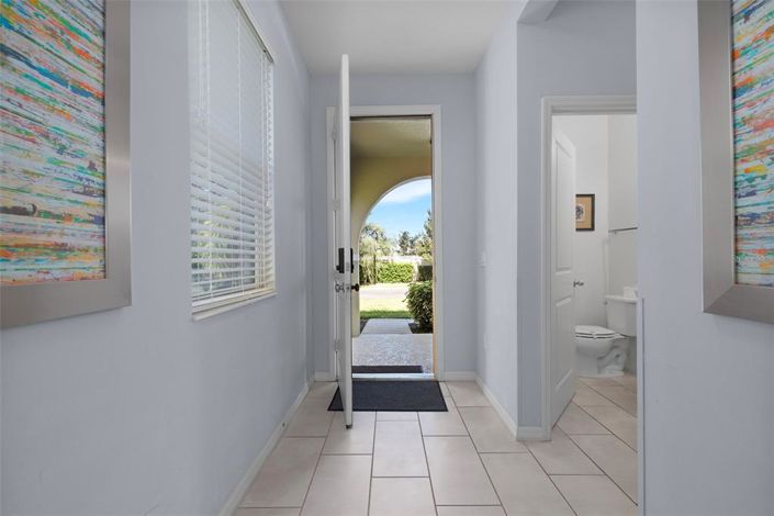 Image No.4-4 Bed Townhouse for sale