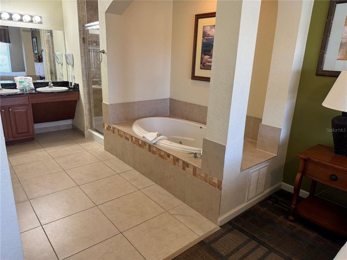 Image No.14-3 Bed Property for sale