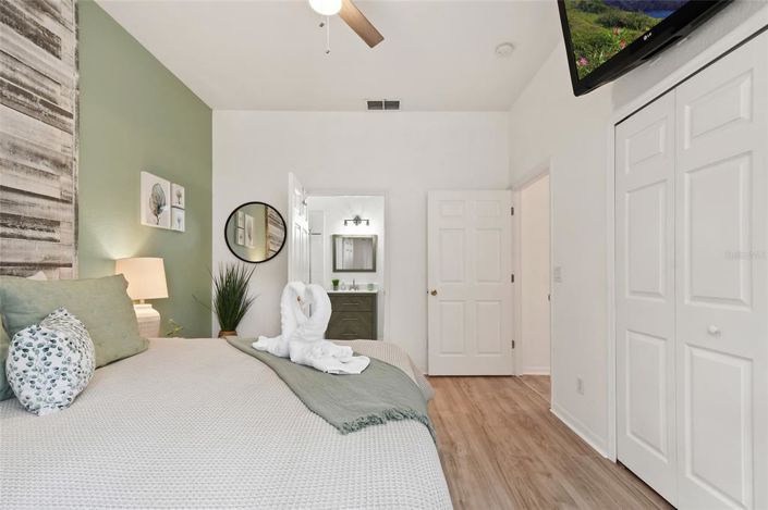 Image No.22-3 Bed Property for sale