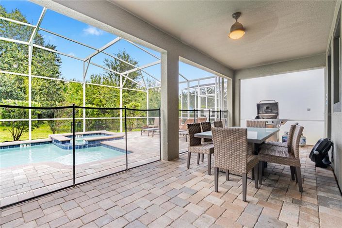 Image No.2-Propriété de 8 chambres à vendre à Davenport