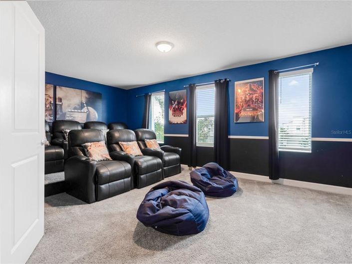 Image No.38-8 Bed Property for sale