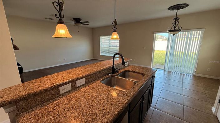 Image No.8-Propriété de 5 chambres à vendre à Kissimmee