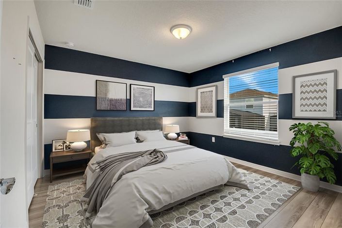 Image No.67-8 Bed Property for sale