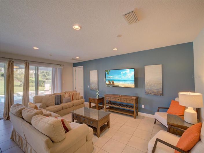 Image No.10-Propriété de 8 chambres à vendre à Kissimmee