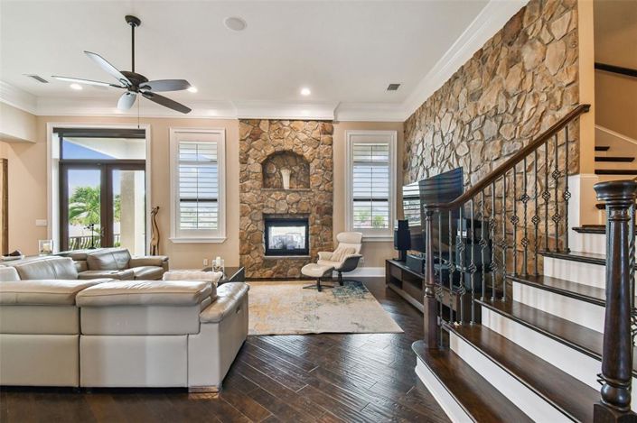 Image No.13-5 Bed Property for sale