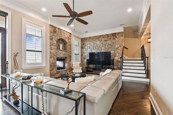 Image No.15-5 Bed Property for sale