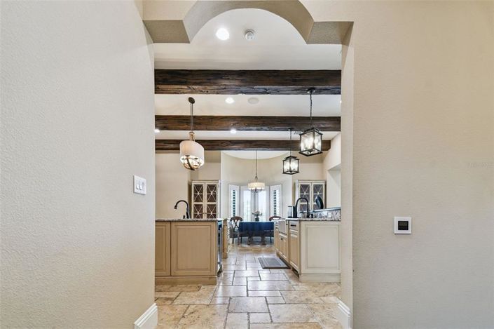 Image No.20-5 Bed Property for sale