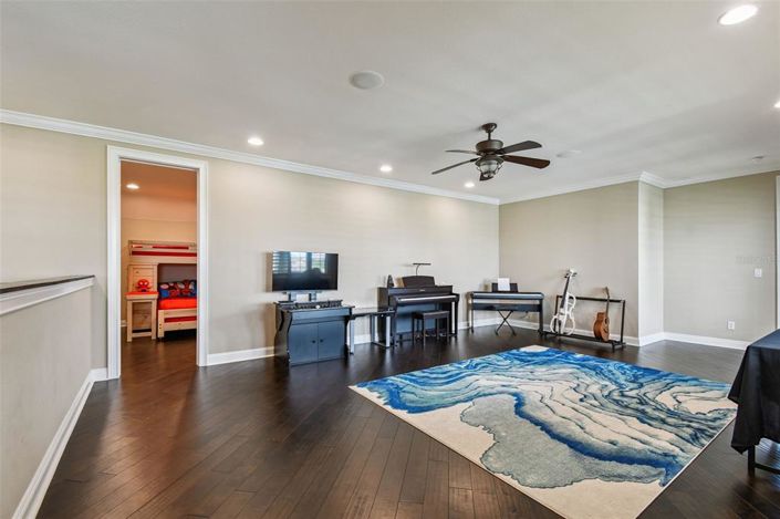 Image No.34-5 Bed Property for sale