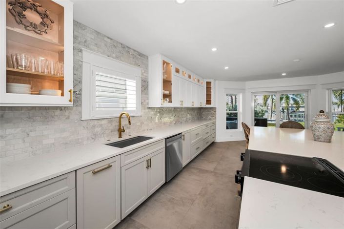 Image No.19-4 Bed Property for sale