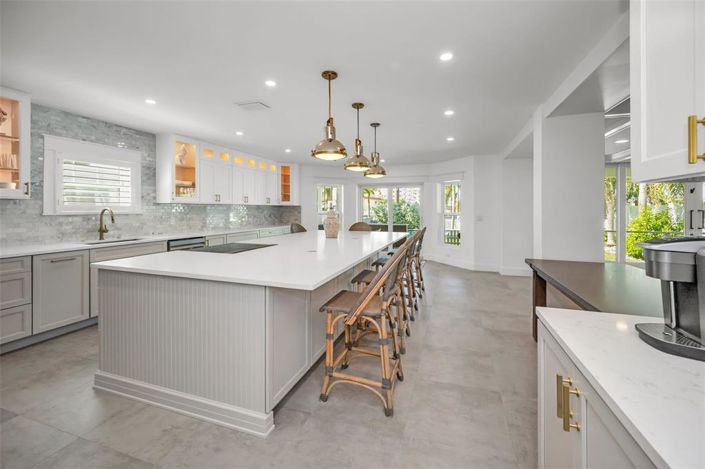 Image No.23-4 Bed Property for sale