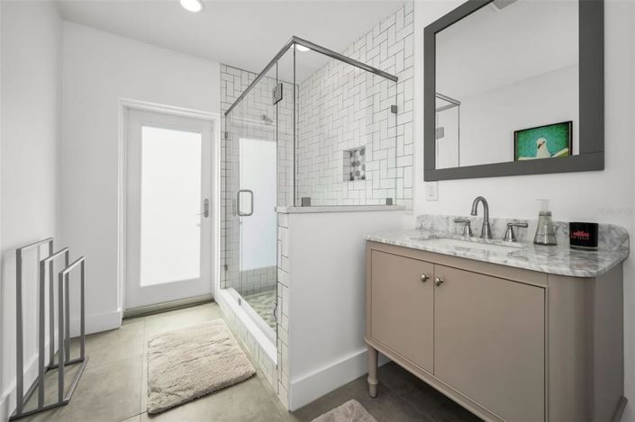 Image No.26-4 Bed Property for sale