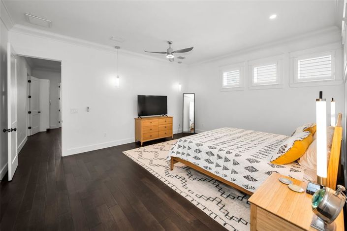 Image No.32-4 Bed Property for sale