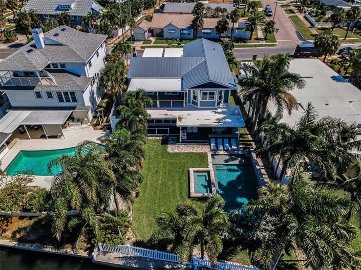 Image No.4-4 Bed Property for sale