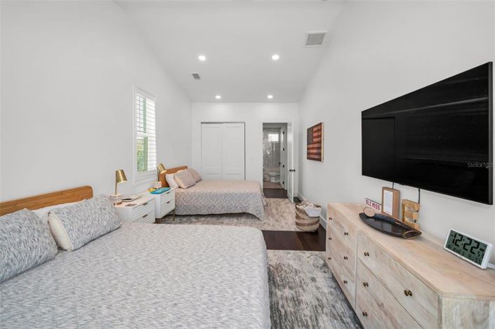 Image No.45-4 Bed Property for sale