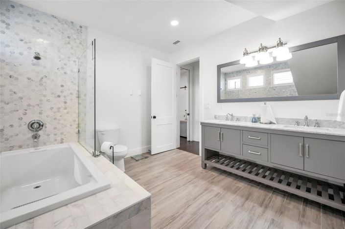 Image No.47-4 Bed Property for sale