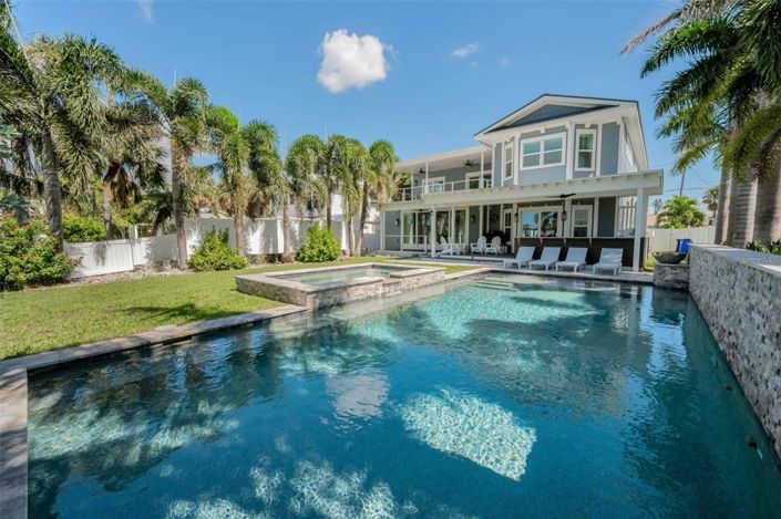 Image No.48-4 Bed Property for sale