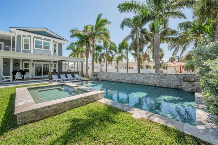 Image No.58-4 Bed Property for sale