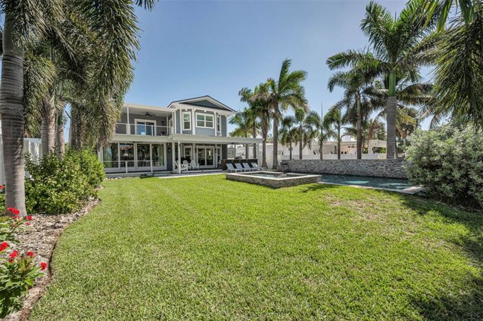 Image No.66-4 Bed Property for sale