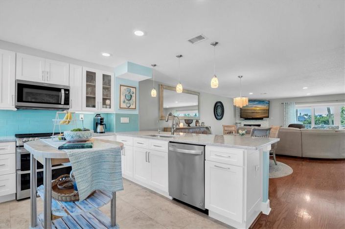 Image No.17-3 Bed Townhouse for sale