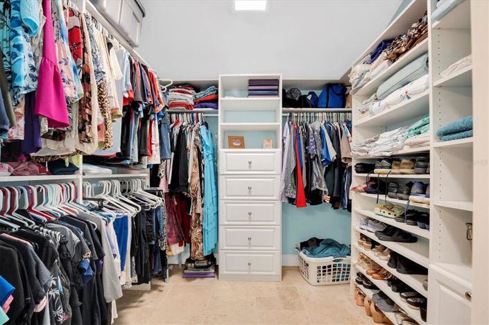 Image No.30-3 Bed Townhouse for sale