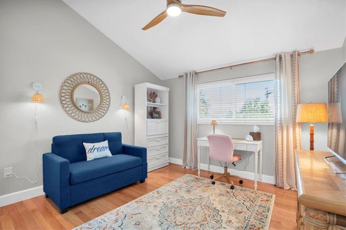 Image No.33-3 Bed Townhouse for sale