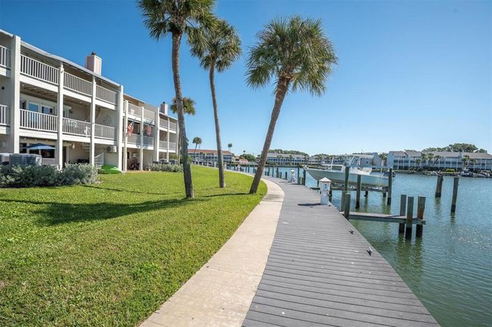 Image No.47-3 Bed Townhouse for sale