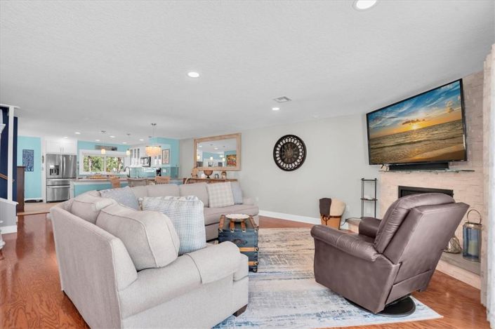 Image No.5-3 Bed Townhouse for sale