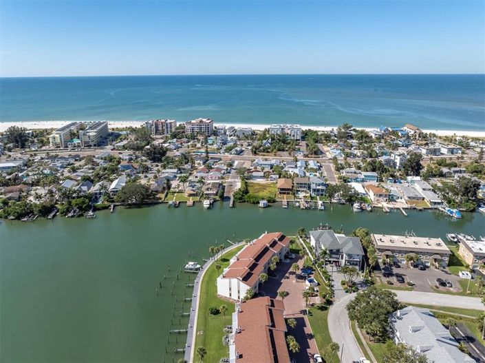 Image No.50-3 Bed Townhouse for sale