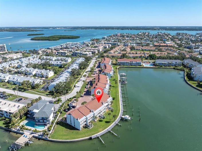 Image No.54-3 Bed Townhouse for sale