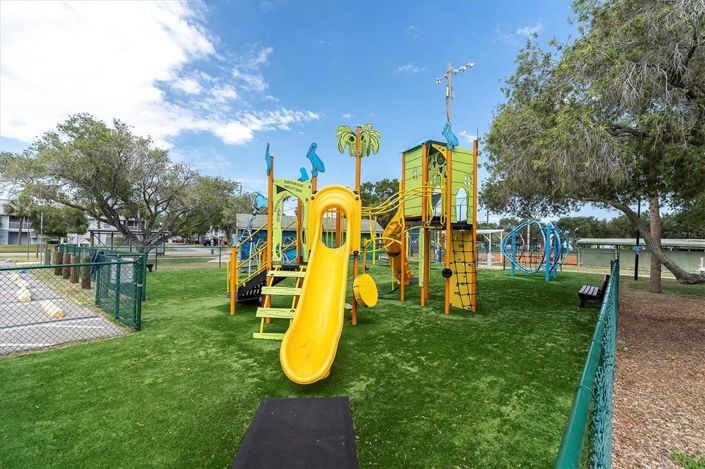 Image No.58-3 Bed Townhouse for sale