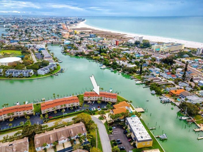 Image No.65-3 Bed Townhouse for sale