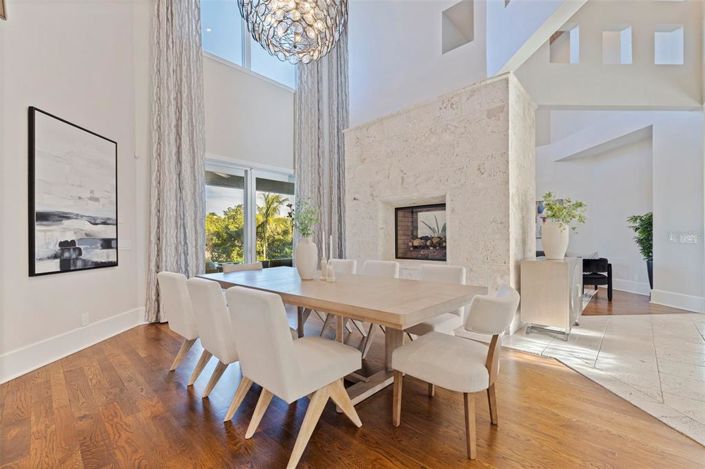 Image No.13-6 Bed Property for sale