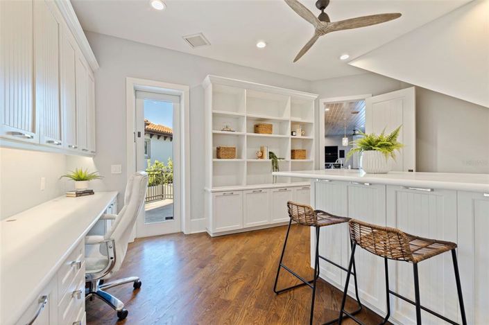 Image No.30-6 Bed Property for sale