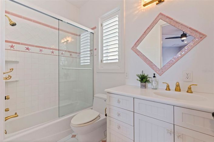 Image No.35-6 Bed Property for sale