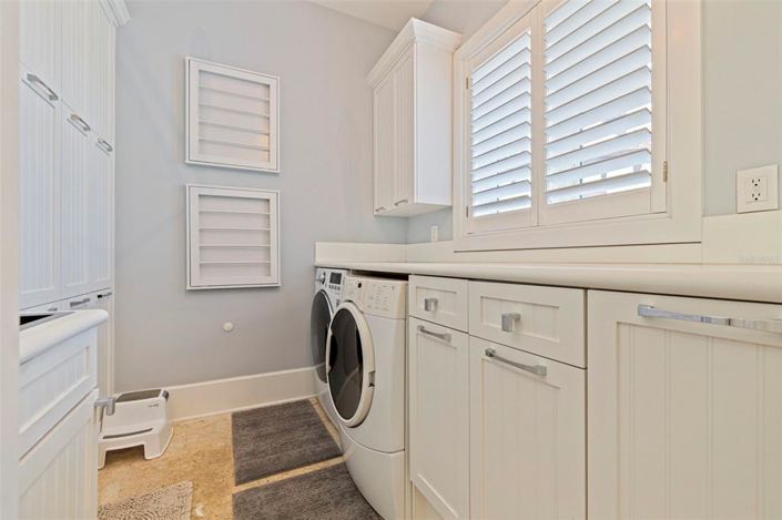 Image No.49-6 Bed Property for sale