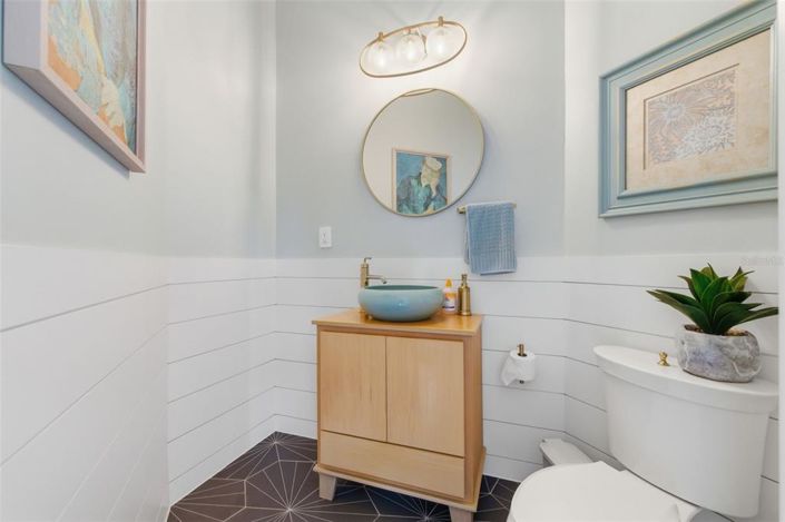 Image No.53-6 Bed Property for sale