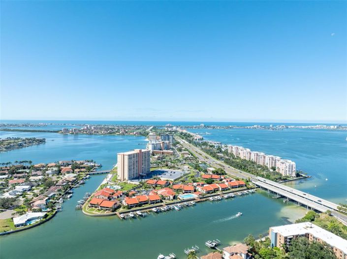 Image No.2-2 Bed Property for sale