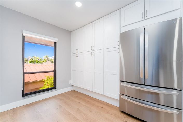 Image No.9-2 Bed Property for sale